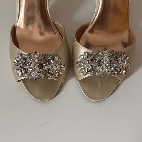 Badgley Mischka Women's Cream Jeweled Heels - Picture 2 of 4